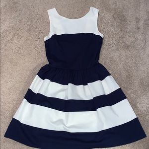 Love...ady navy and white stripped dress